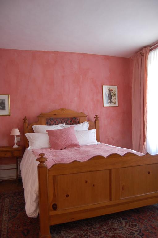 Montmirail  Maison Conti B&B 객실 사진